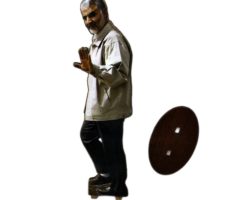 20700637-سردار با لباس روشن و حالت سلام-استند کوچک